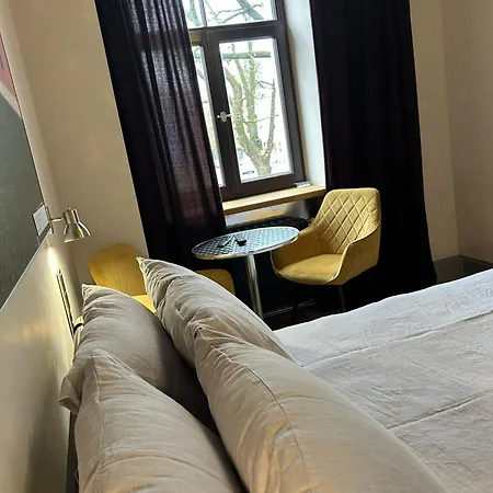 Reddoor 21 Freeparking