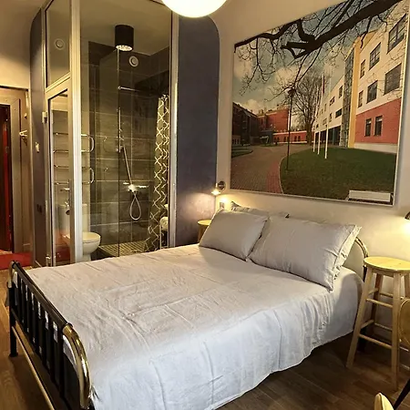 Reddoor 21 Freeparking 3* Riga