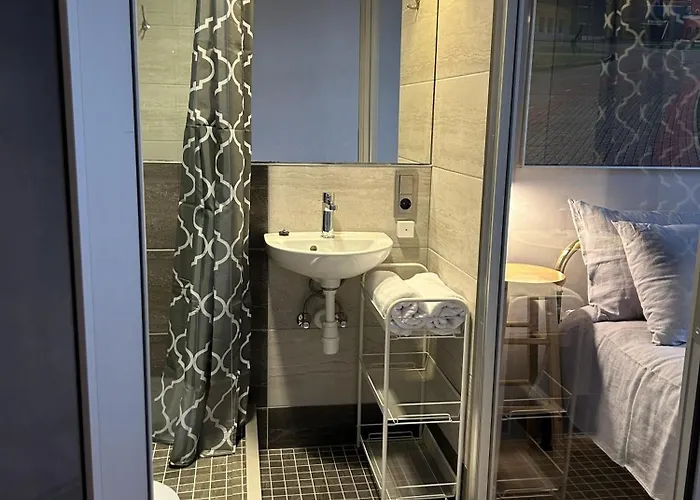 Reddoor 21 Freeparking 3* Рига