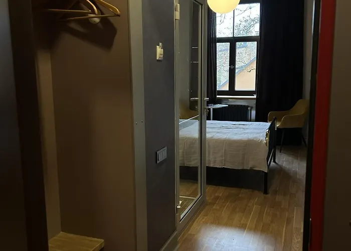 Апарт-отель Reddoor 21 Freeparking 3*